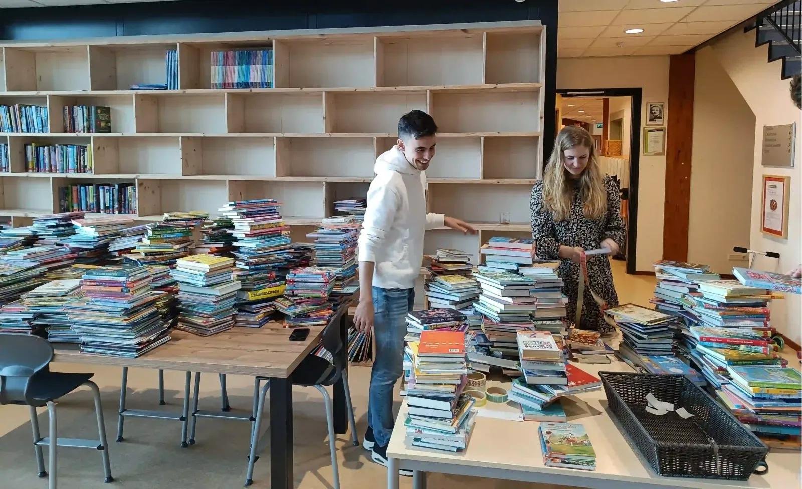 Organise Your School Library Efficiently: 4 Steps to an Ordered Collection